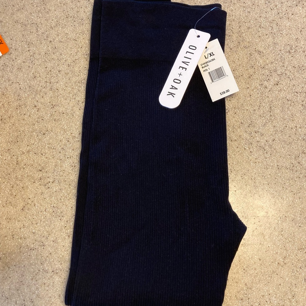 Olive & Oak Black Leggings Classic Style